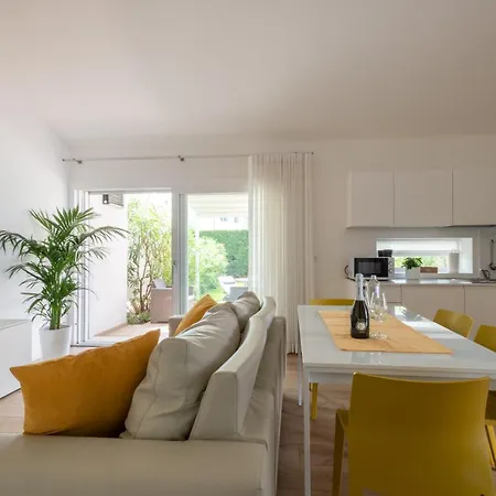 Apartman Maribeach *