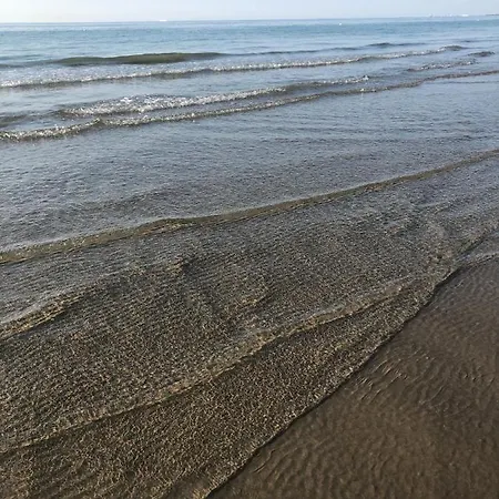شقة Maribeach
