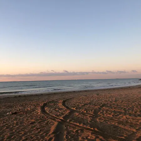 Maribeach شقة *